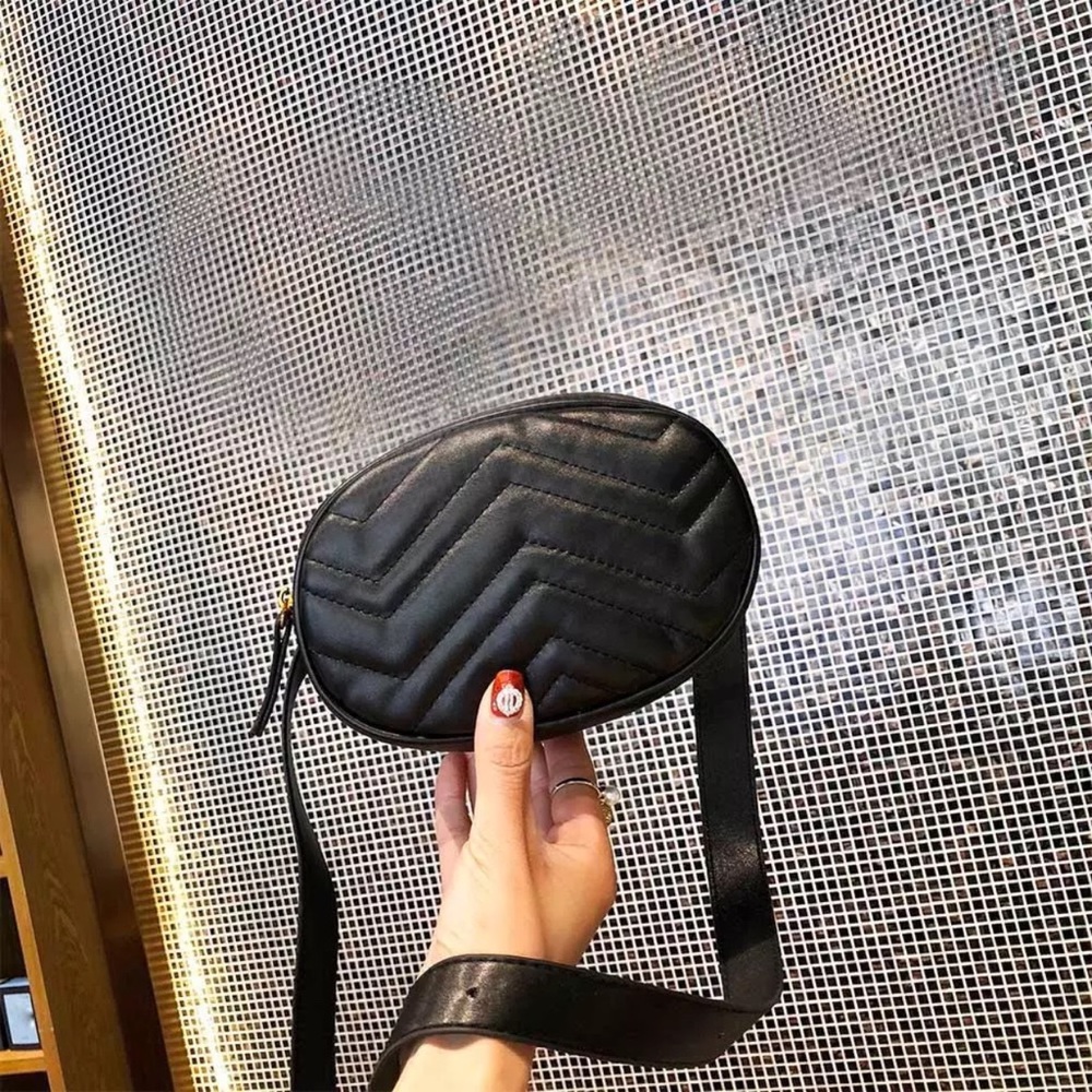 HP🖤”THE”BELT BAG-FANNY PACK- BLACK QUILTED-NEW🖤 - Picture 7 of 8